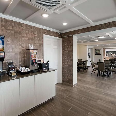 Surestay Plus By Best Western Пиджен Фордж Екстериор снимка