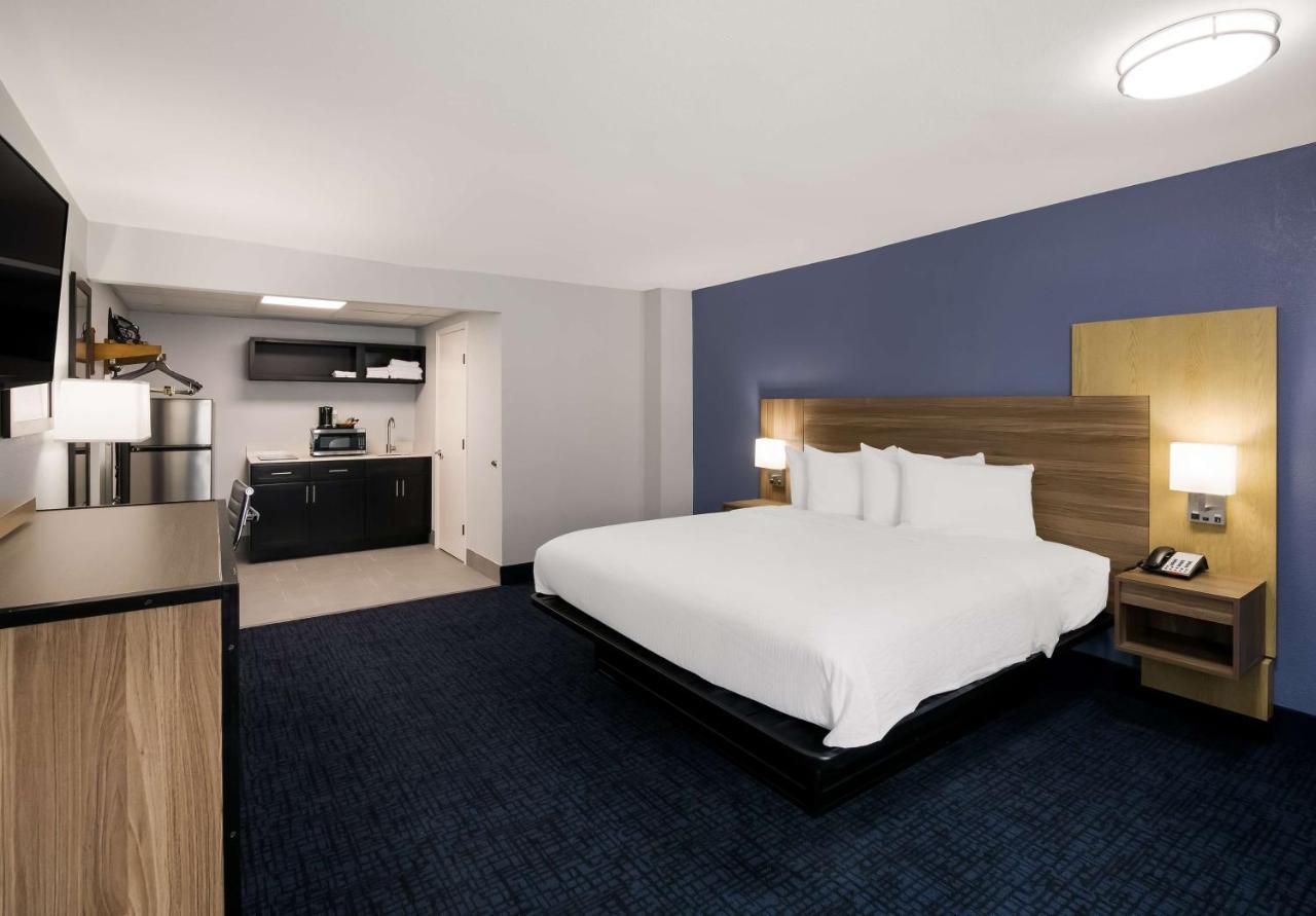 Surestay Plus By Best Western Пиджен Фордж Екстериор снимка
