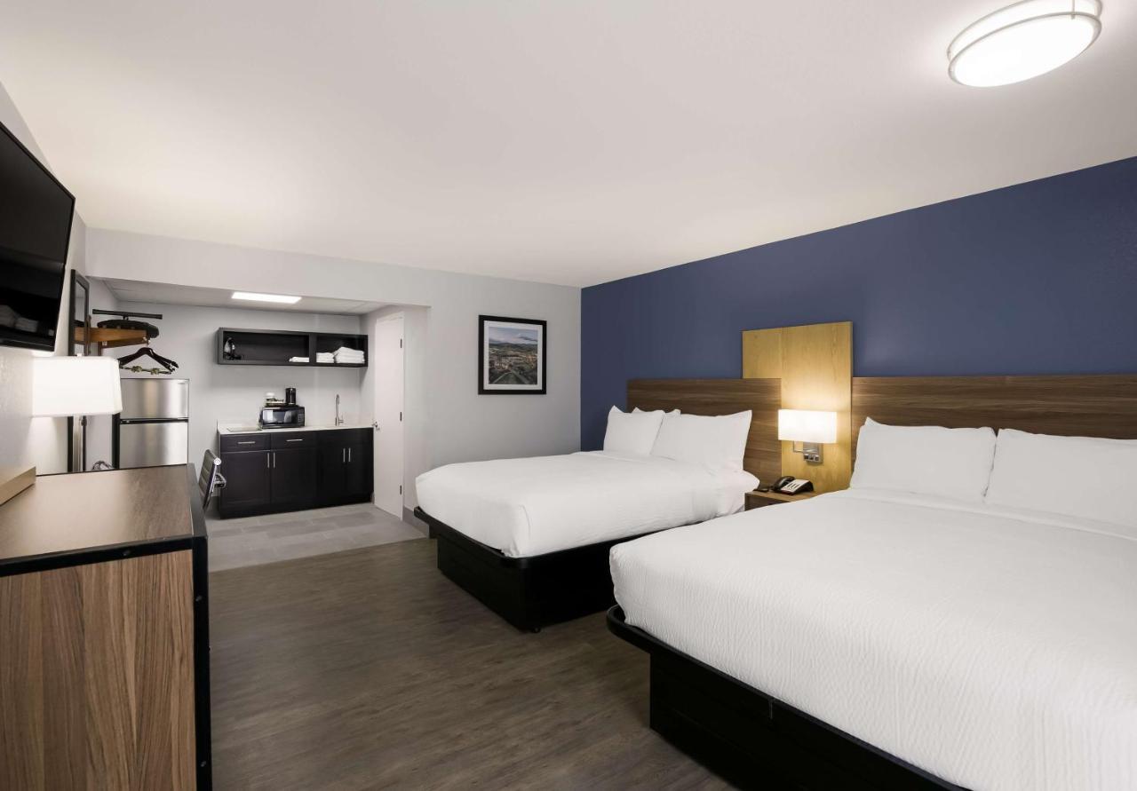 Surestay Plus By Best Western Пиджен Фордж Екстериор снимка