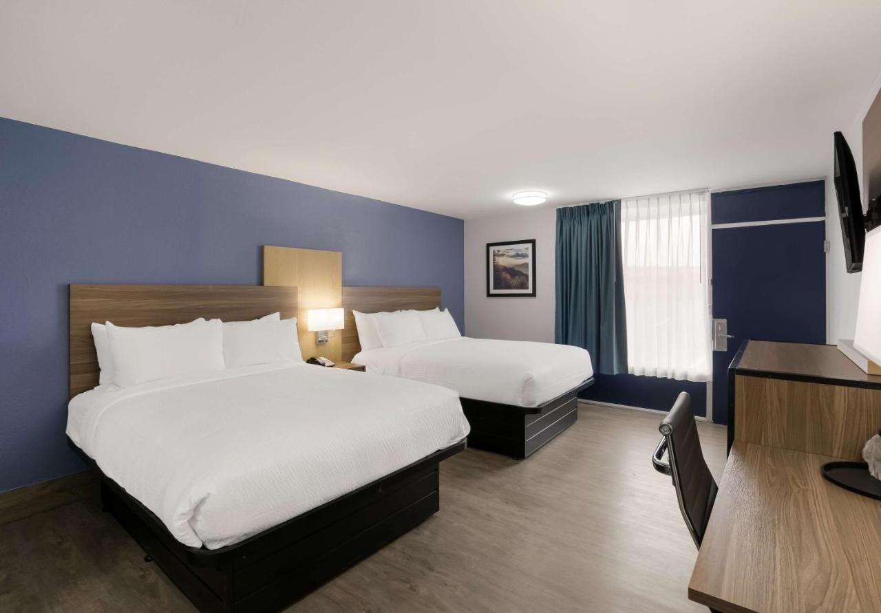 Surestay Plus By Best Western Пиджен Фордж Екстериор снимка