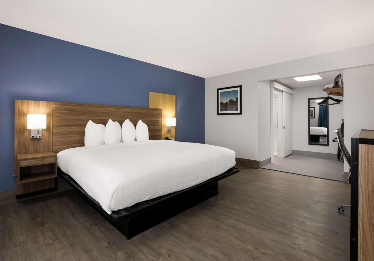 Surestay Plus By Best Western Пиджен Фордж Екстериор снимка